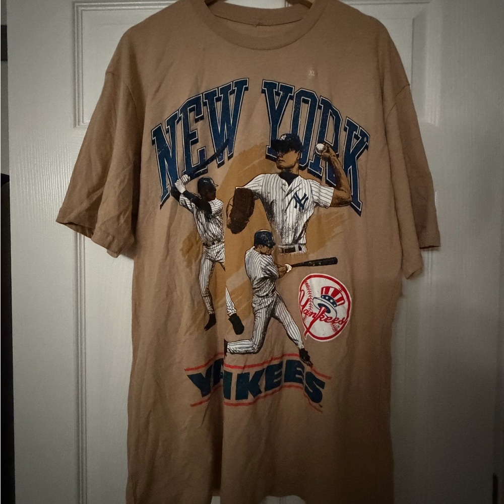 PacSun Brown New York Yankees Baseball Tee